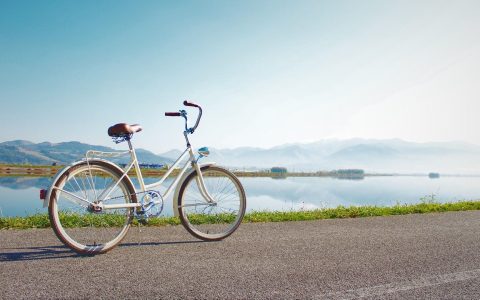 绿色环保的交通工具自行车高清图片素材壁纸
