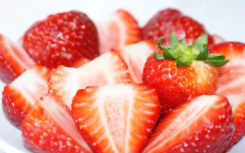 新鲜的红草莓清新香甜高清图片桌面壁纸【10】